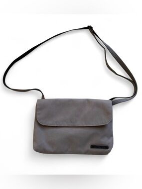 Dakine Gray Crossbody Bag